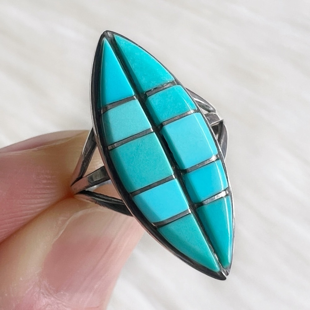 NATIVE Zuni Turquoise Vintage Southwestern Geometric Inlay Sterling Silver Ring